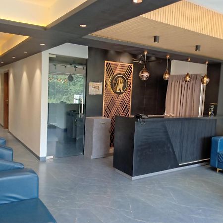 Hotel Suvarnam Residency Ahmednagar Exteriér fotografie