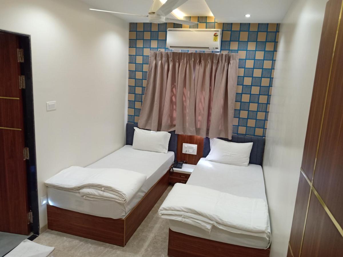 Hotel Suvarnam Residency Ahmednagar Exteriér fotografie